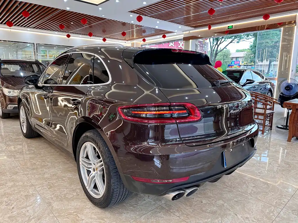 Porsche Macan — миниатюра 4