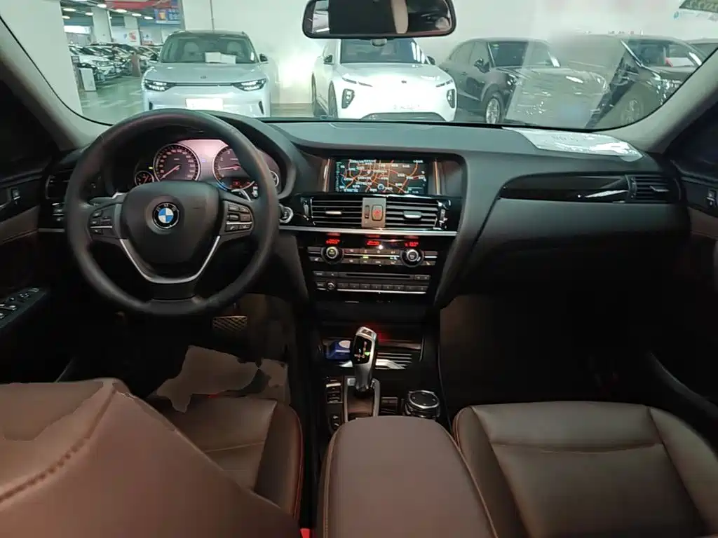 BMW X4 — миниатюра 10