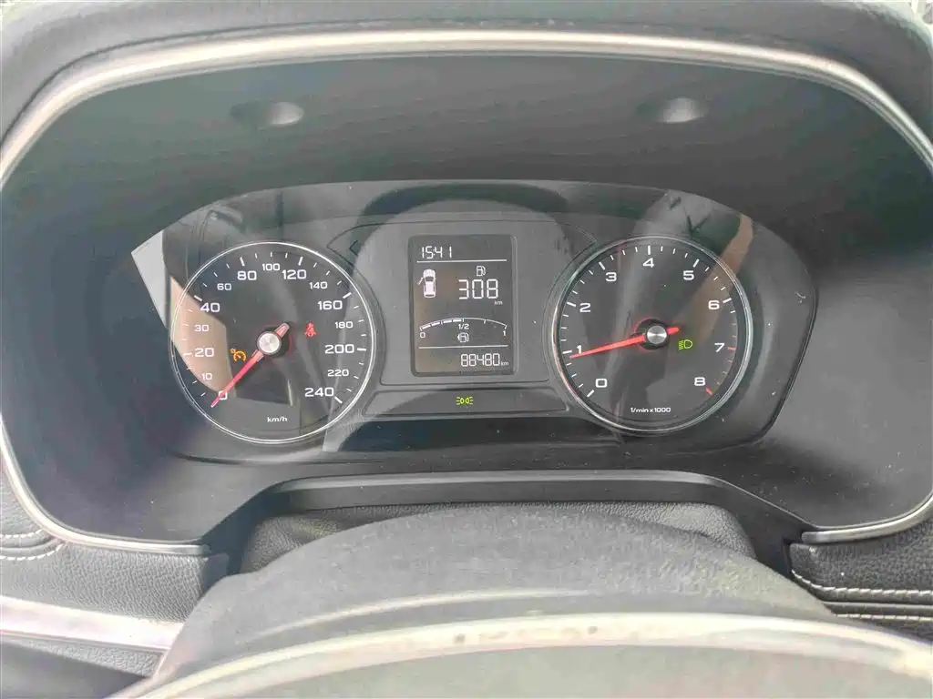 Roewe RX5 — миниатюра 12