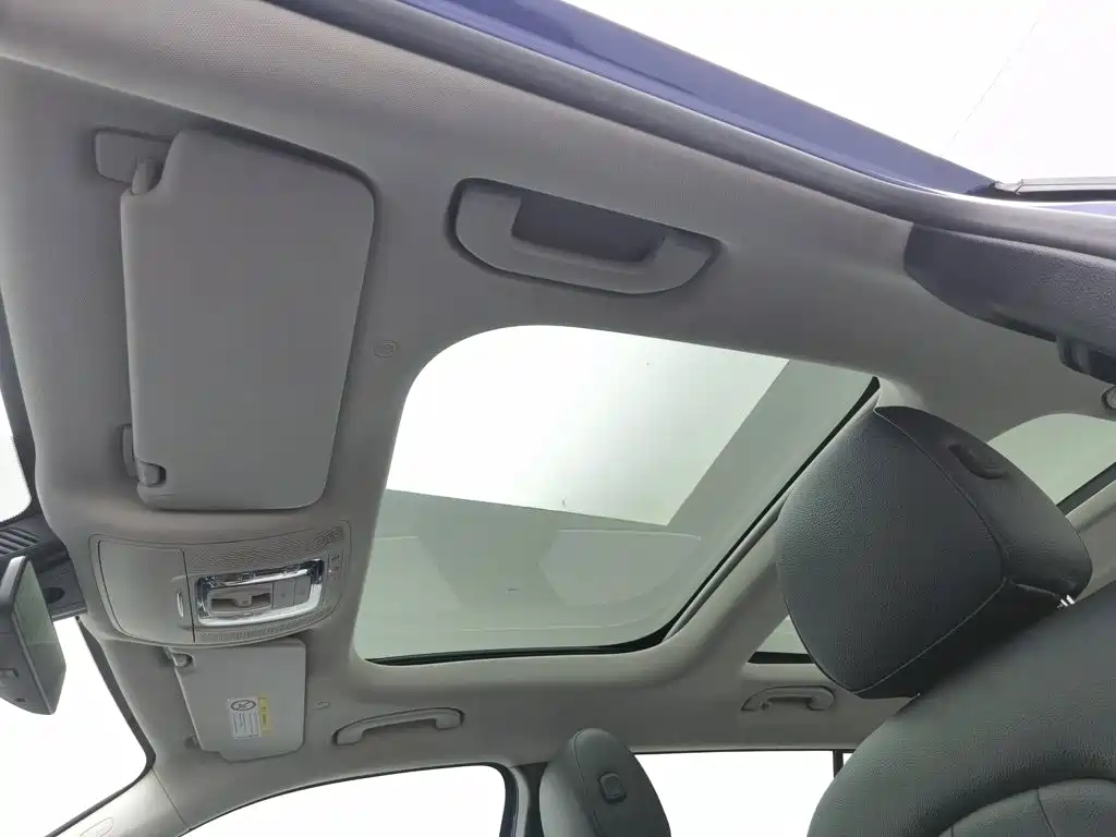 Mercedes-Benz GLB — миниатюра 14
