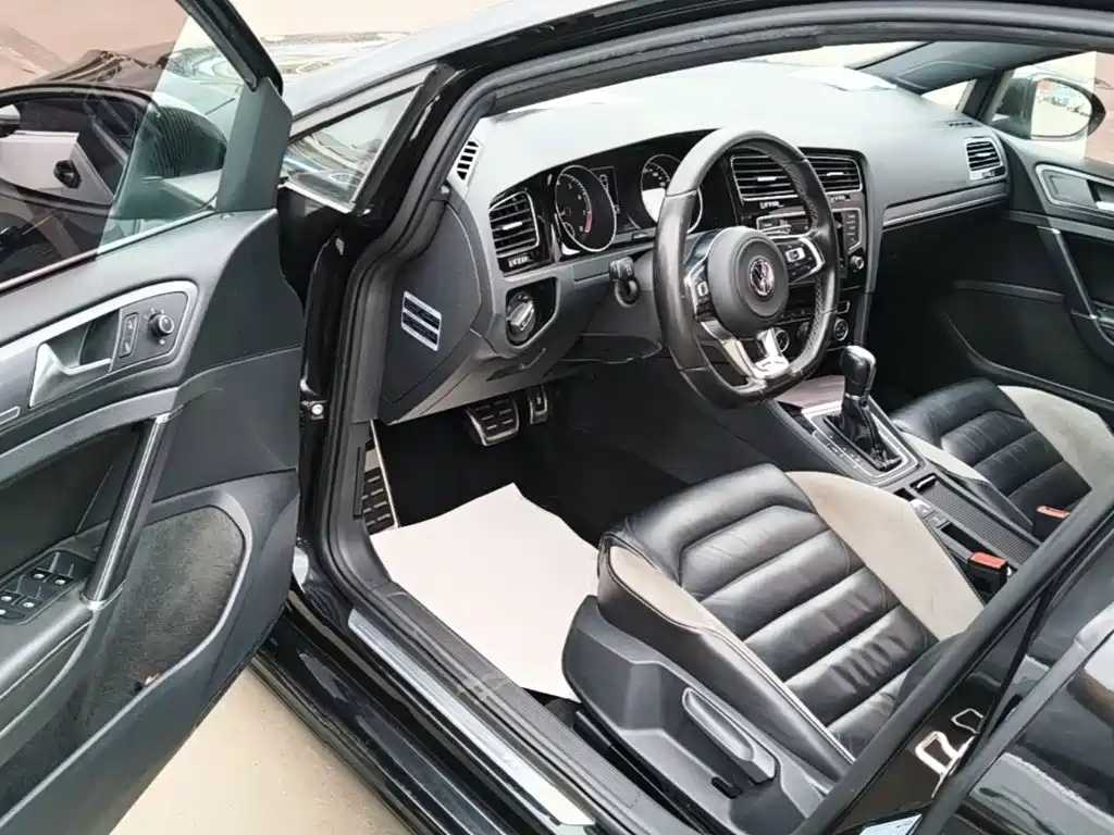 Volkswagen Golf — миниатюра 16