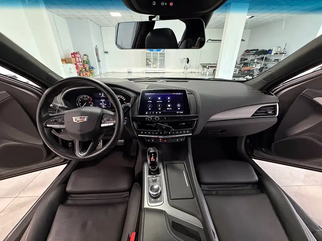 Cadillac CT5 — миниатюра 15