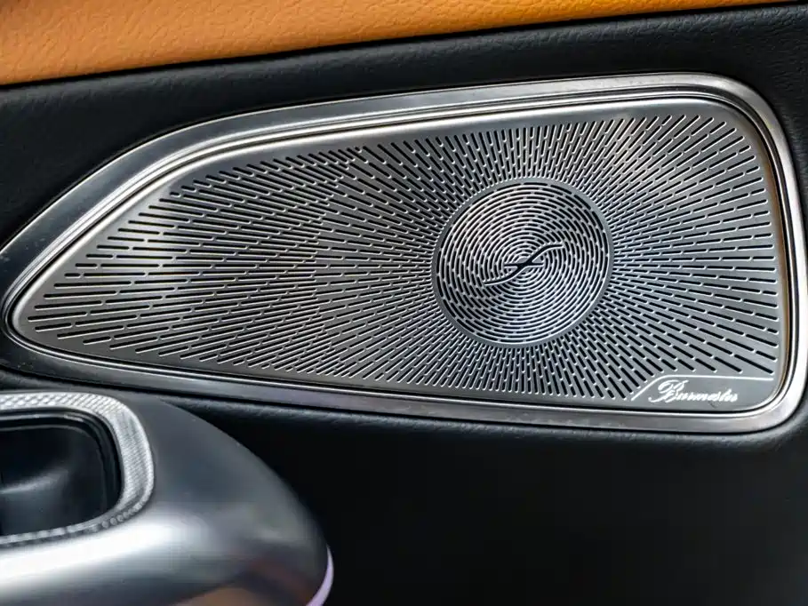 Mercedes-Benz E-Class — миниатюра 21