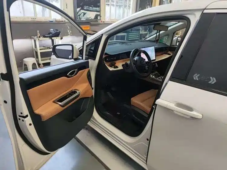 GAC Motor Trumpchi E8 PHEV — миниатюра 5