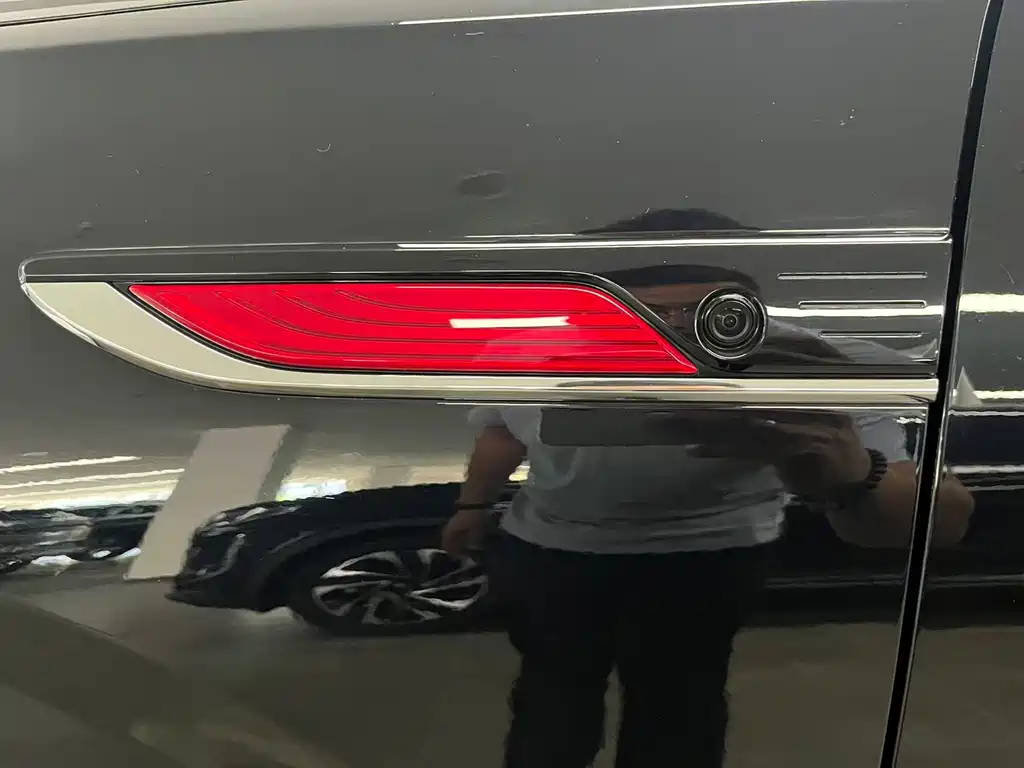 Hongqi Hongqi HS6 PHEV — миниатюра 33