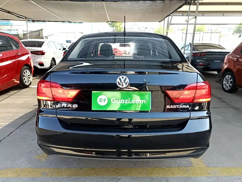 Volkswagen Santana — миниатюра 6