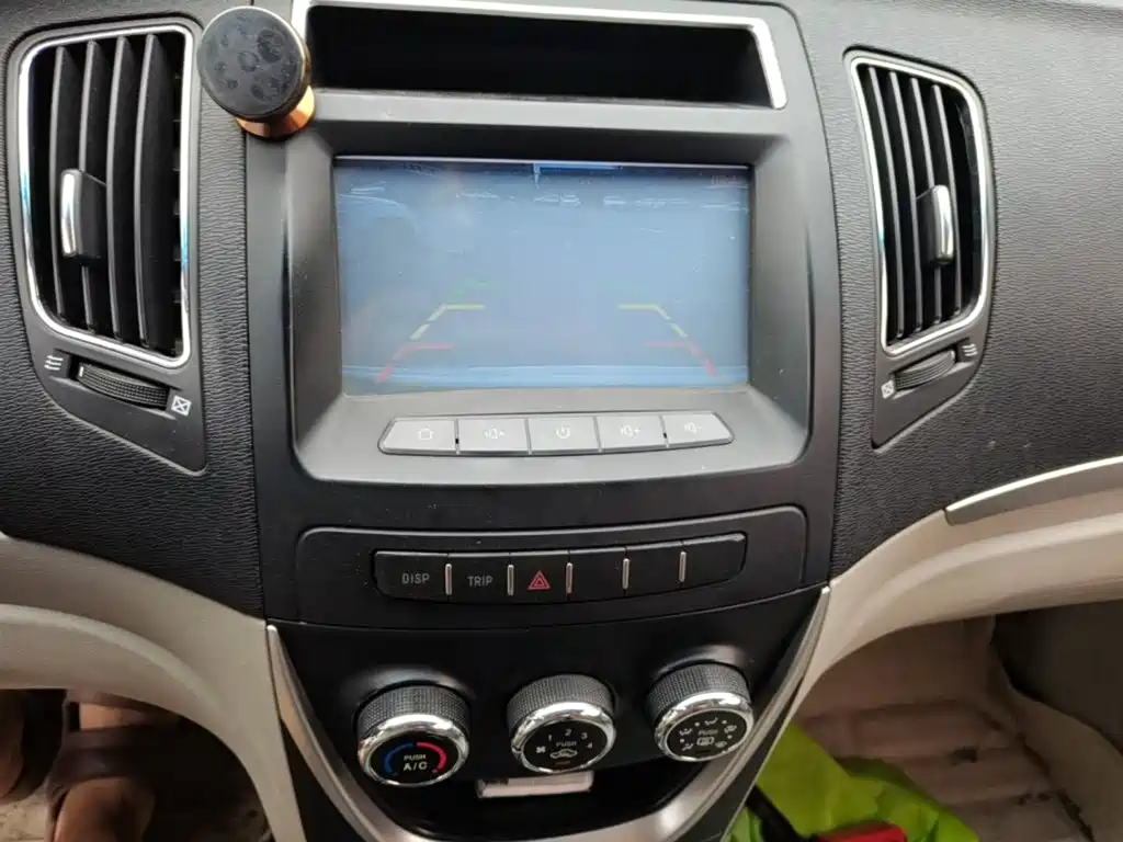 Geely Vision — миниатюра 13