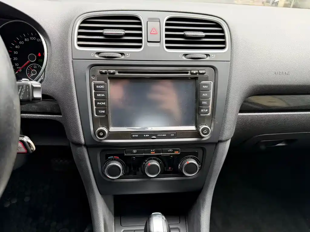Volkswagen Golf — миниатюра 9