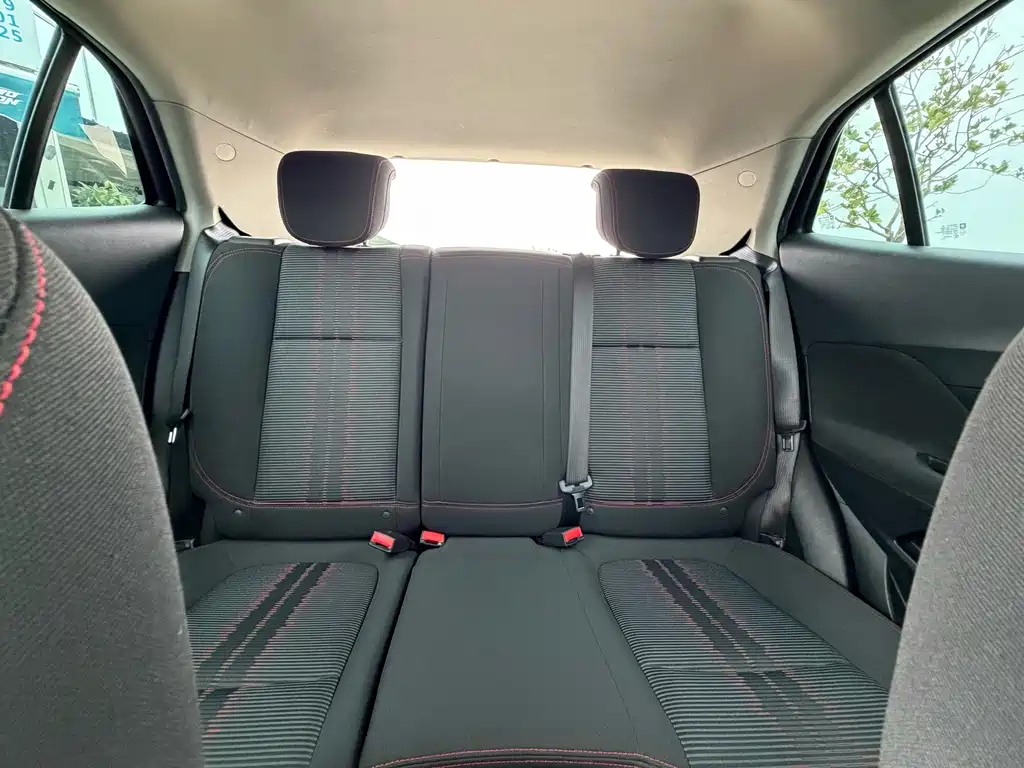 Buick Encore — миниатюра 13