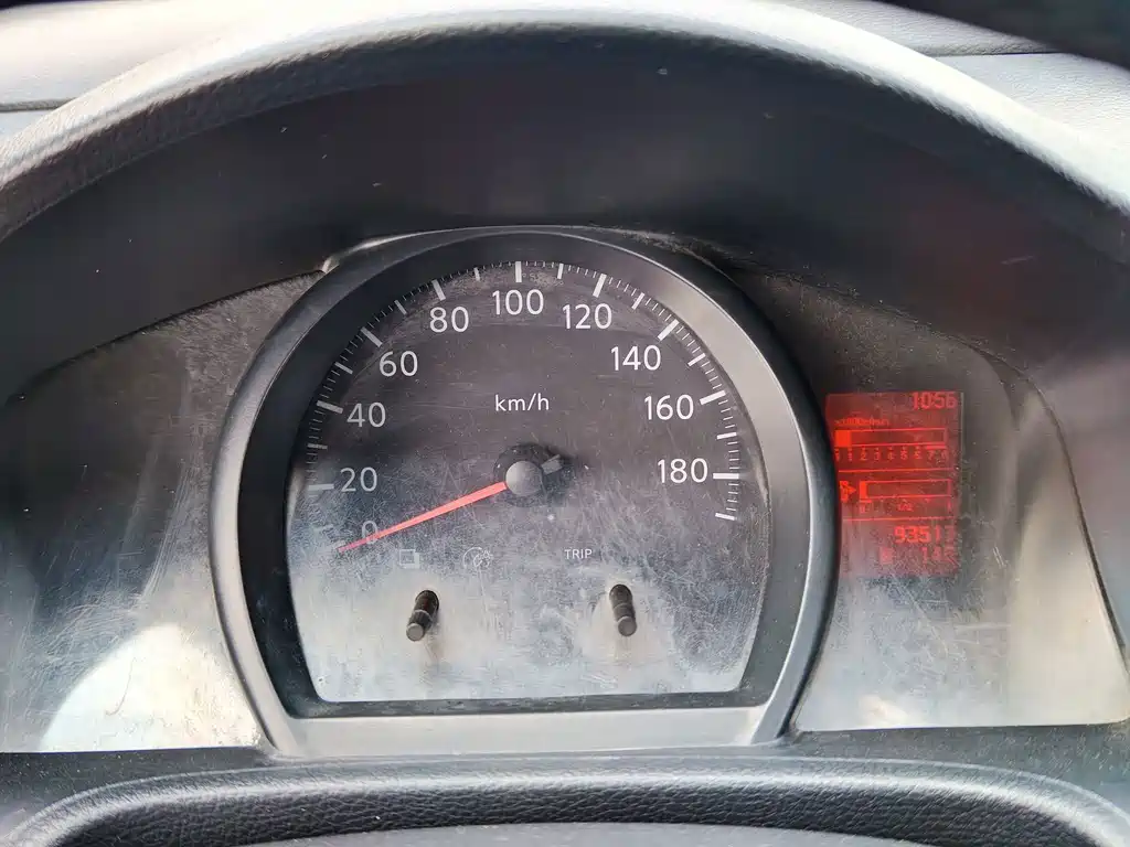 Nissan NV200 — миниатюра 10