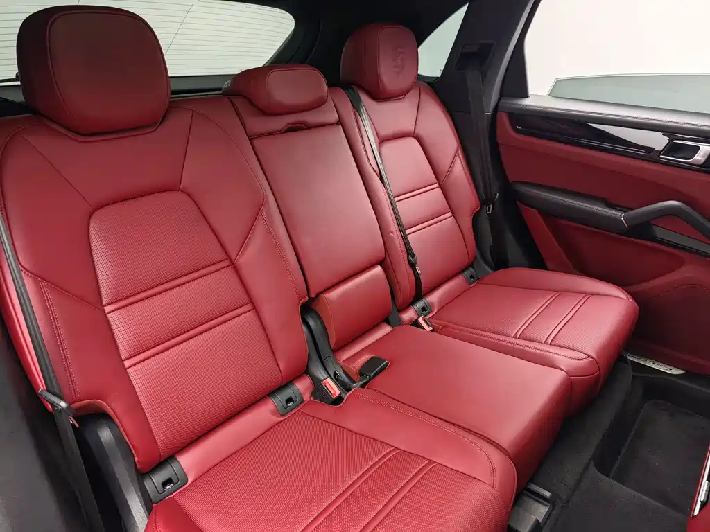 Porsche Cayenne — миниатюра 14