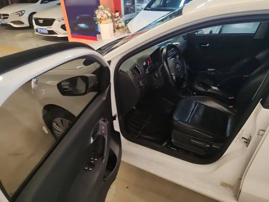 Volkswagen Polo — миниатюра 16