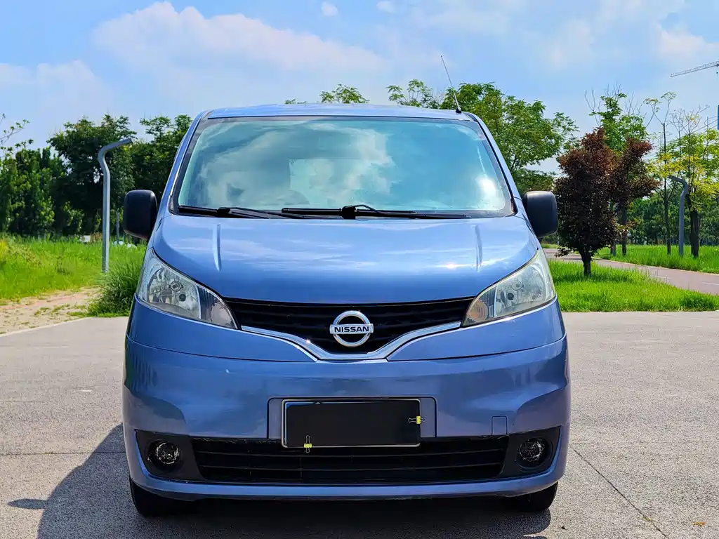 Nissan NV200 — миниатюра 3