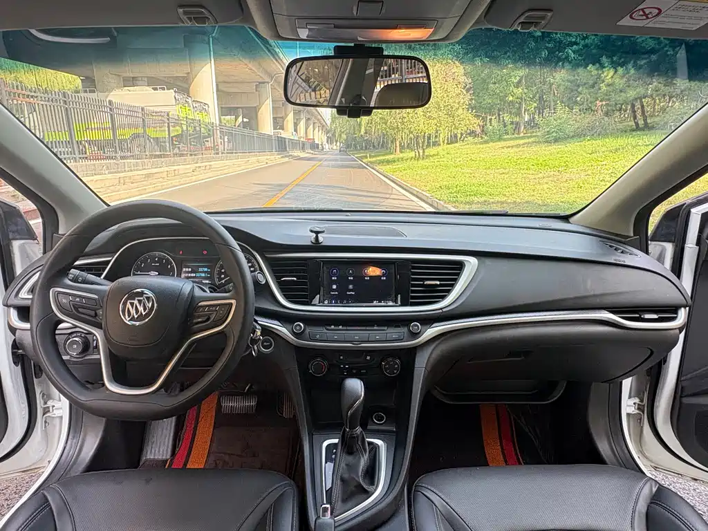 Buick Excelle — миниатюра 11