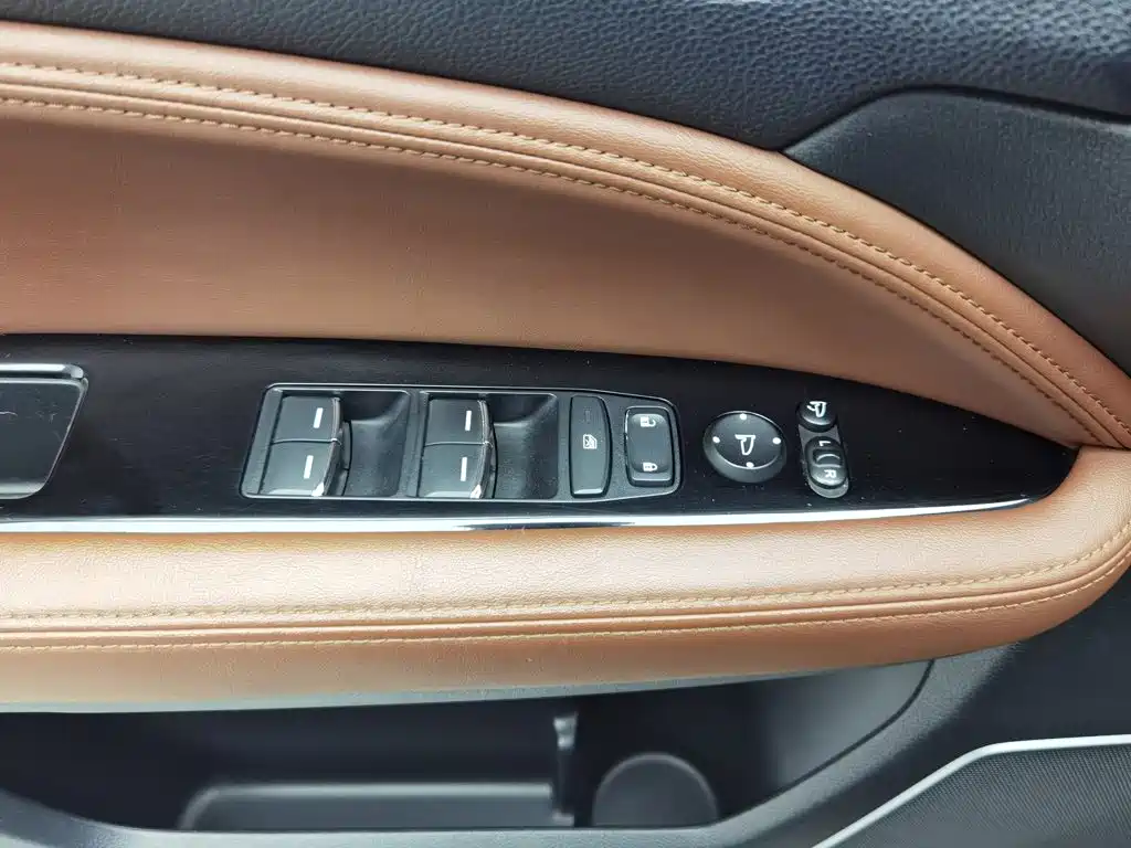 Honda UR-V — миниатюра 9