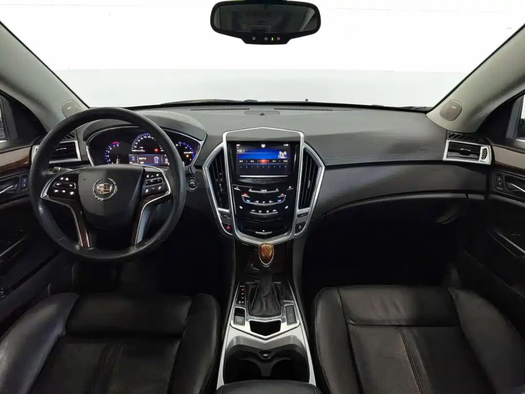 Cadillac SRX — миниатюра 5
