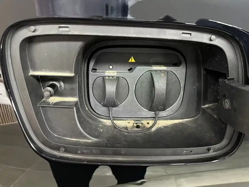 Hongqi Hongqi HS6 PHEV — миниатюра 28