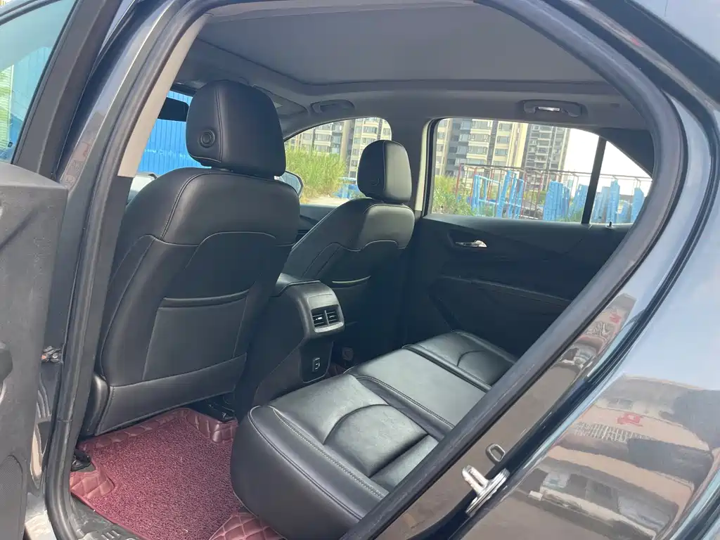 Chevrolet Equinox — миниатюра 7