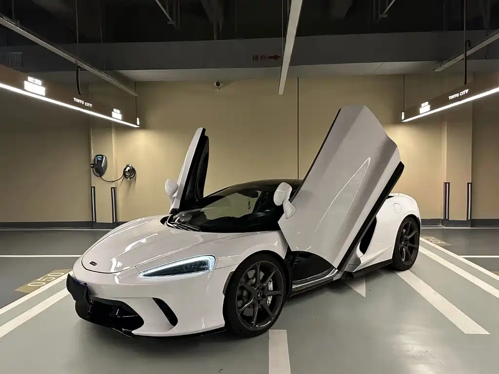 McLaren GT — миниатюра 6