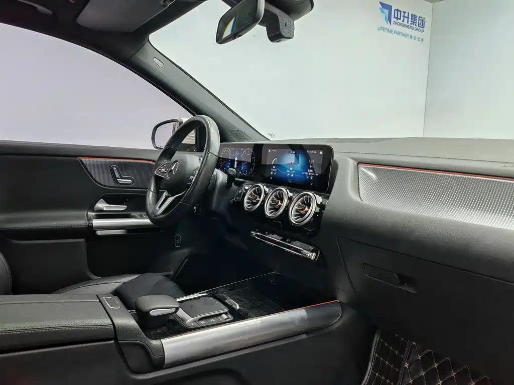 Mercedes-Benz GLA — миниатюра 15