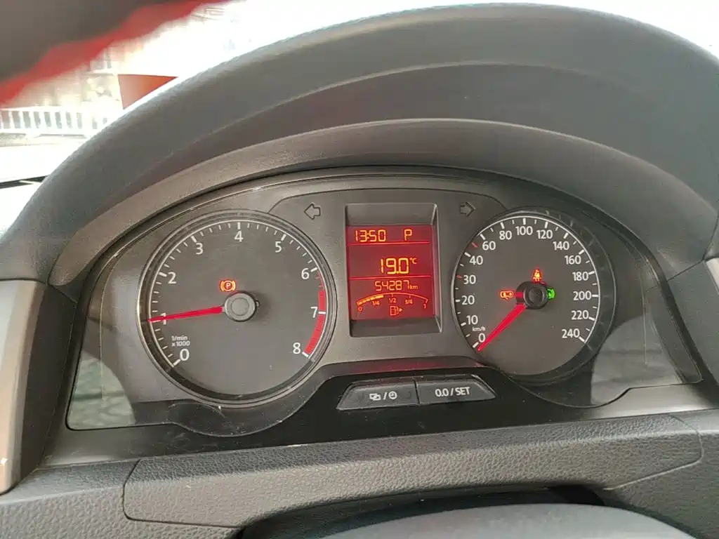 Volkswagen Santana — миниатюра 12