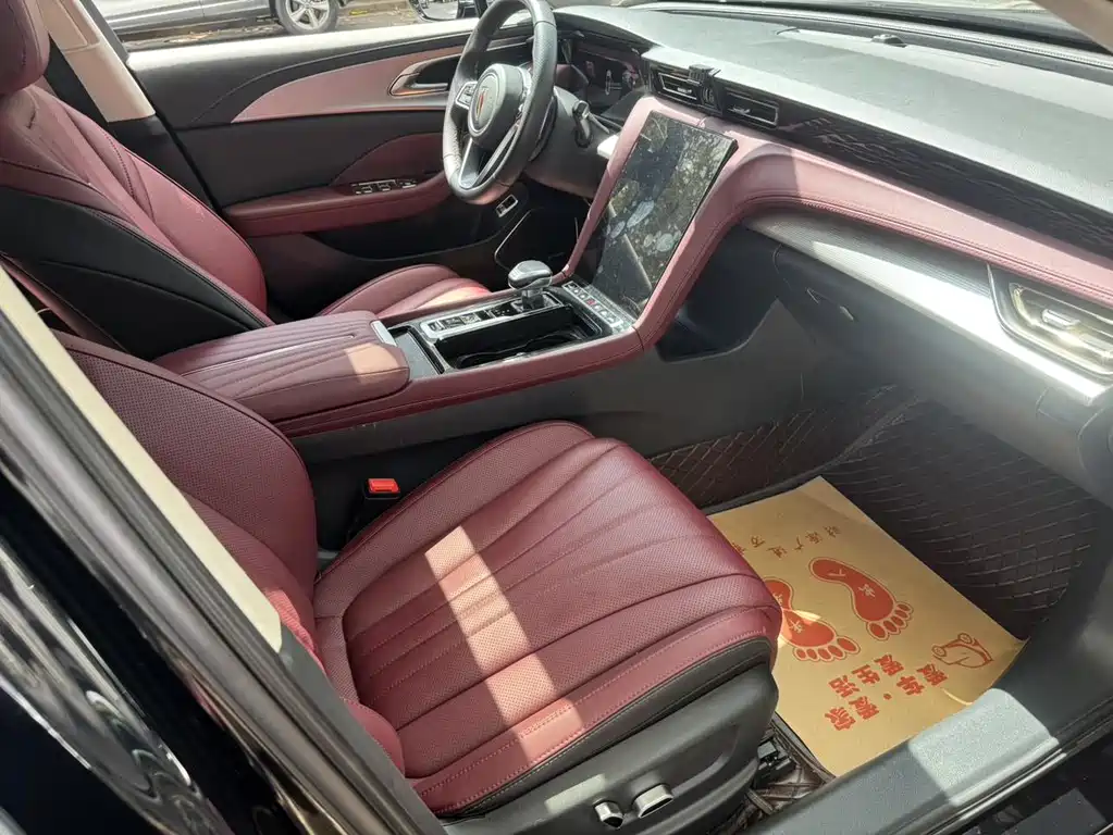 Hongqi Hongqi H5 — миниатюра 10