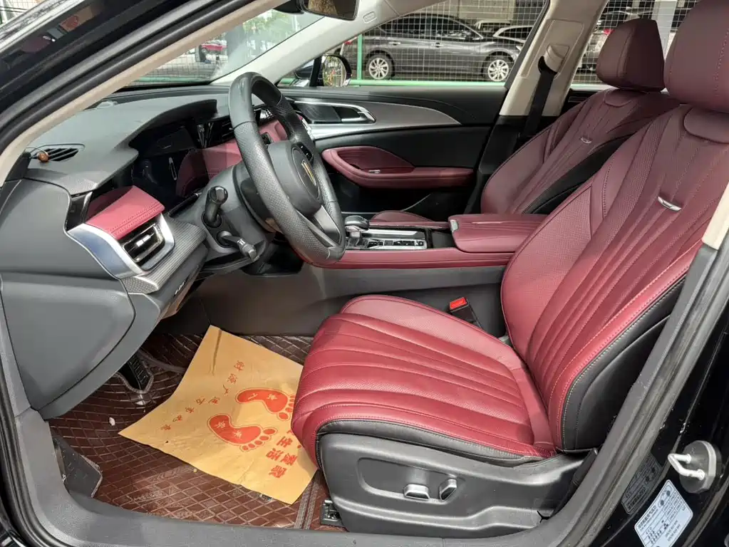 Hongqi Hongqi H5 — миниатюра 9