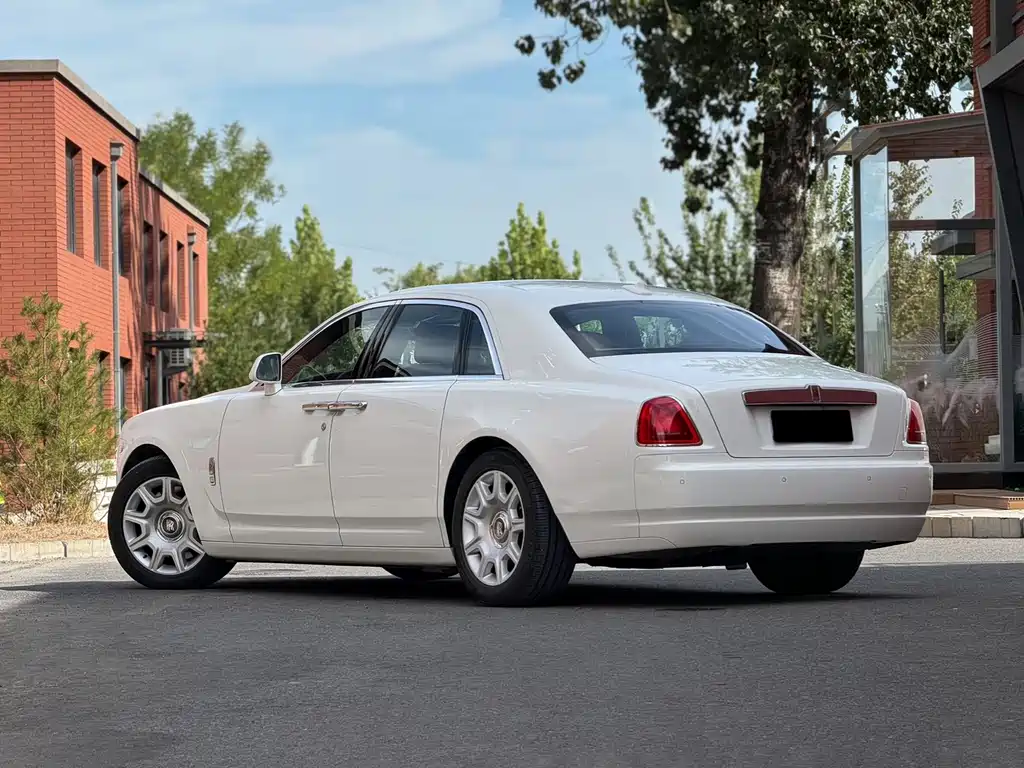 Rolls-Royce Ghost — миниатюра 13