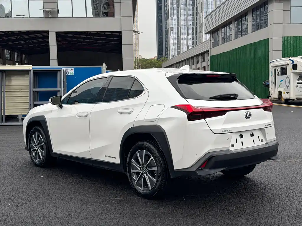 Lexus UX New Energy — миниатюра 13