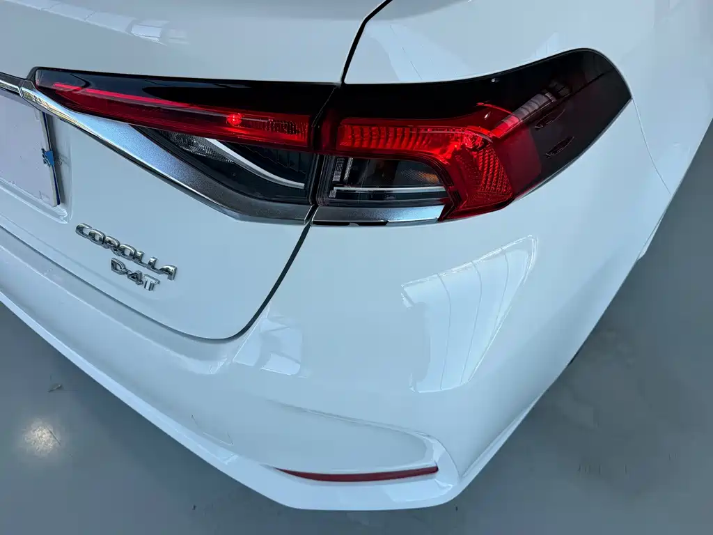 Toyota Corolla — миниатюра 10