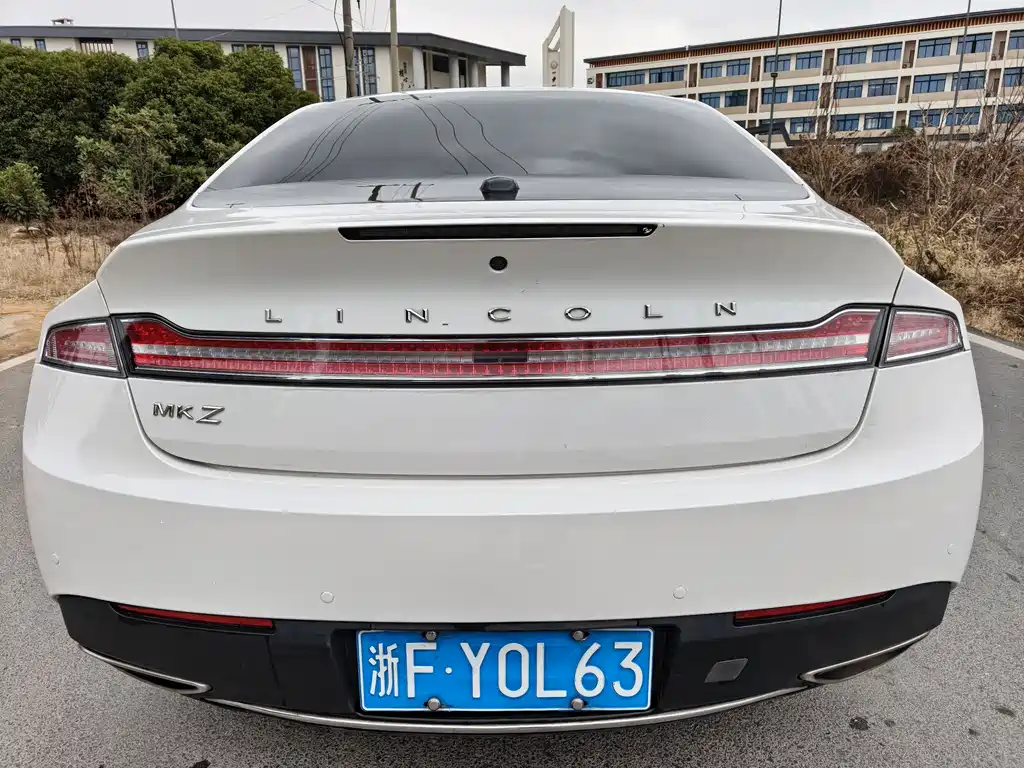 LINCOLN MKZ