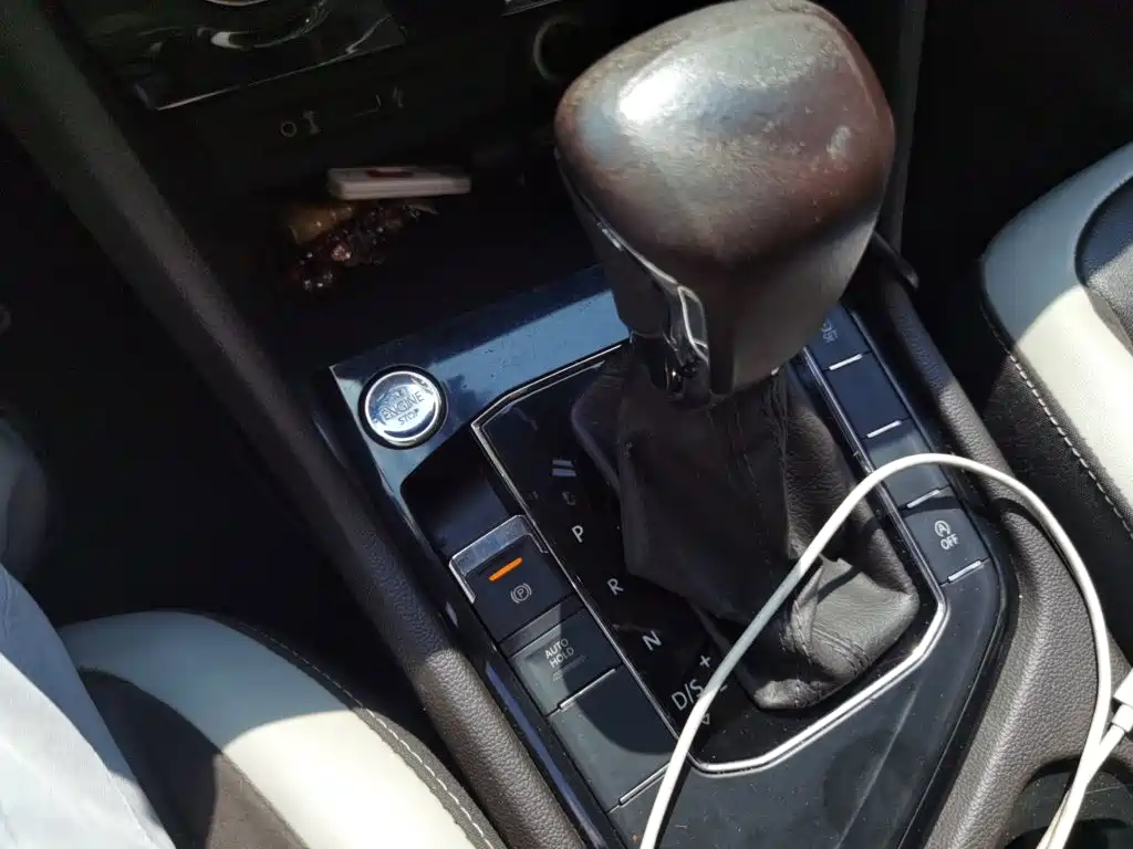 Volkswagen Tiguan L — миниатюра 19