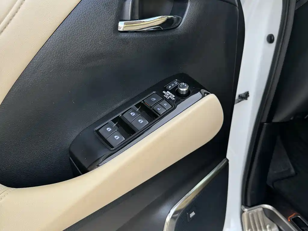 Toyota Alphard 2015 3.5L Luxury