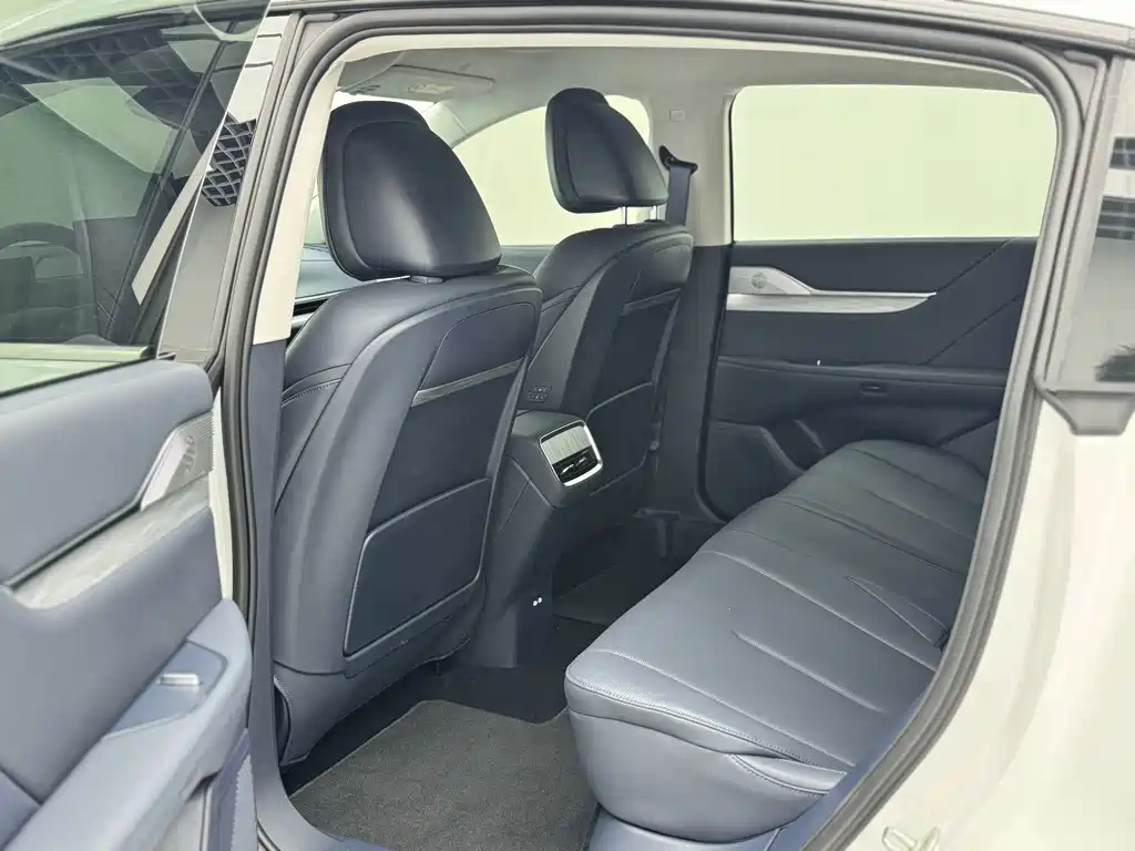 Buick L7 2025 Premium