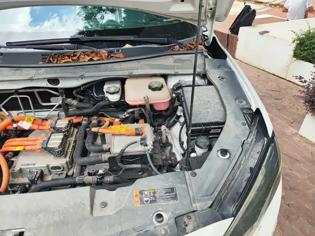 Chevrolet Menlo — миниатюра 22