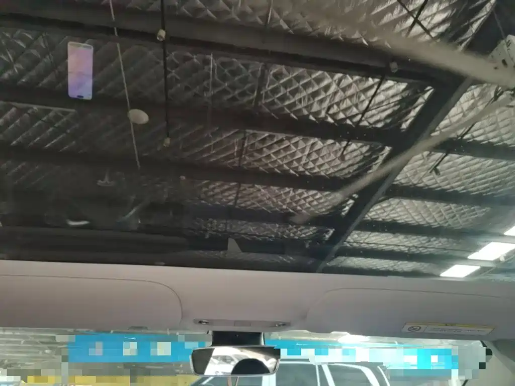 Tesla Model 3 — миниатюра 14