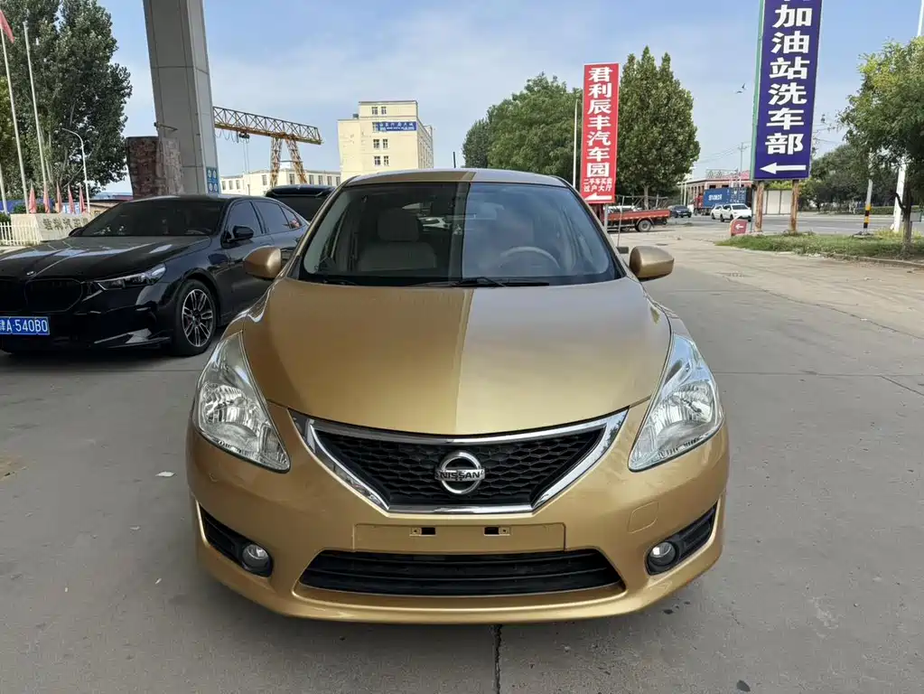 Nissan Tiida — миниатюра 4