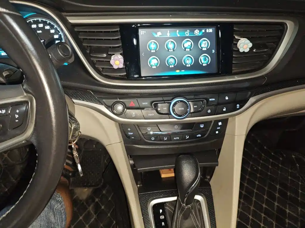 Buick Excelle — миниатюра 9