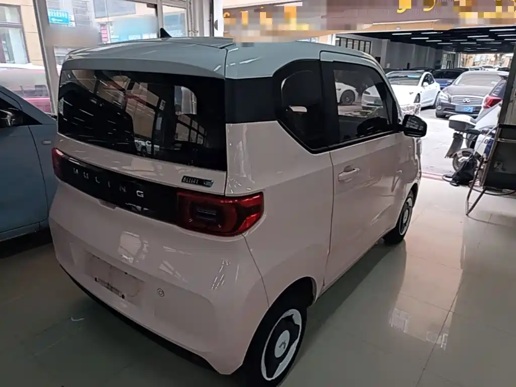 Wuling MINIEV — миниатюра 7