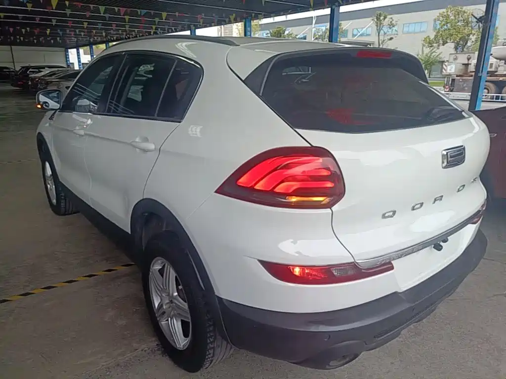 Qoros Qoros 5 — миниатюра 5