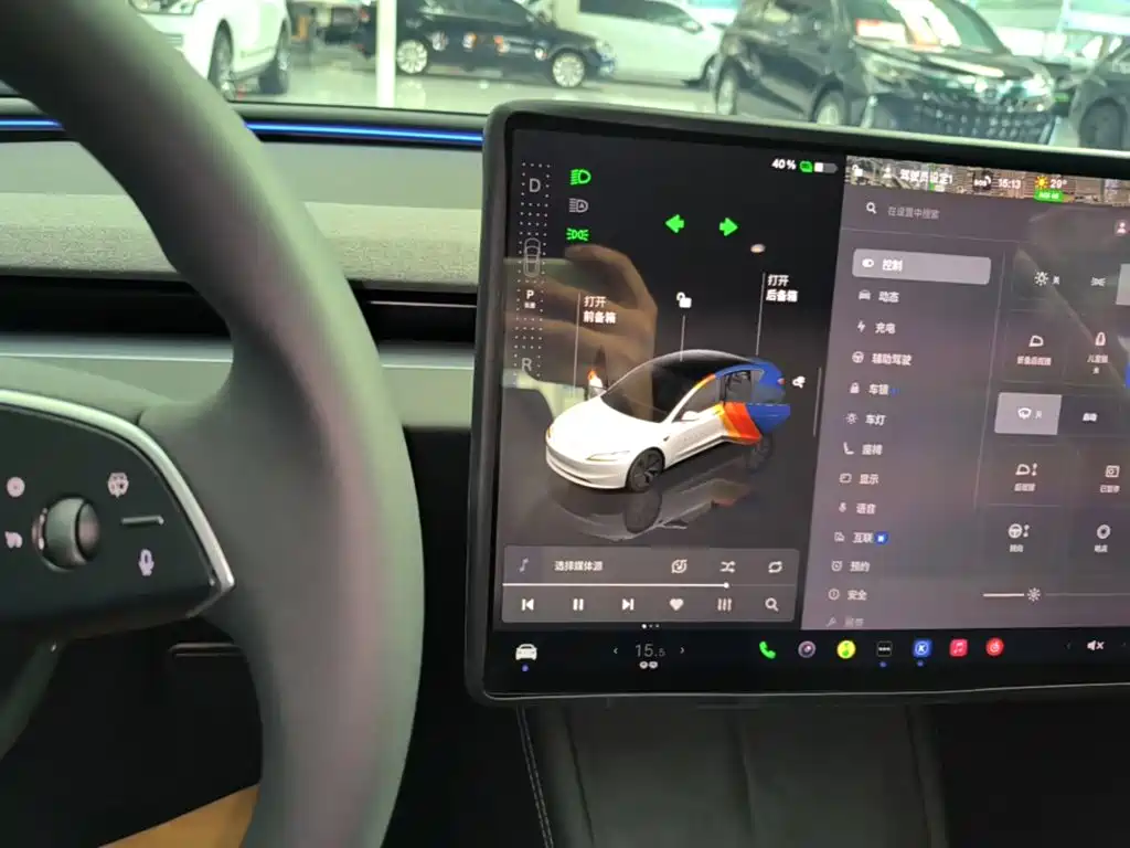 Tesla Model 3 — миниатюра 14