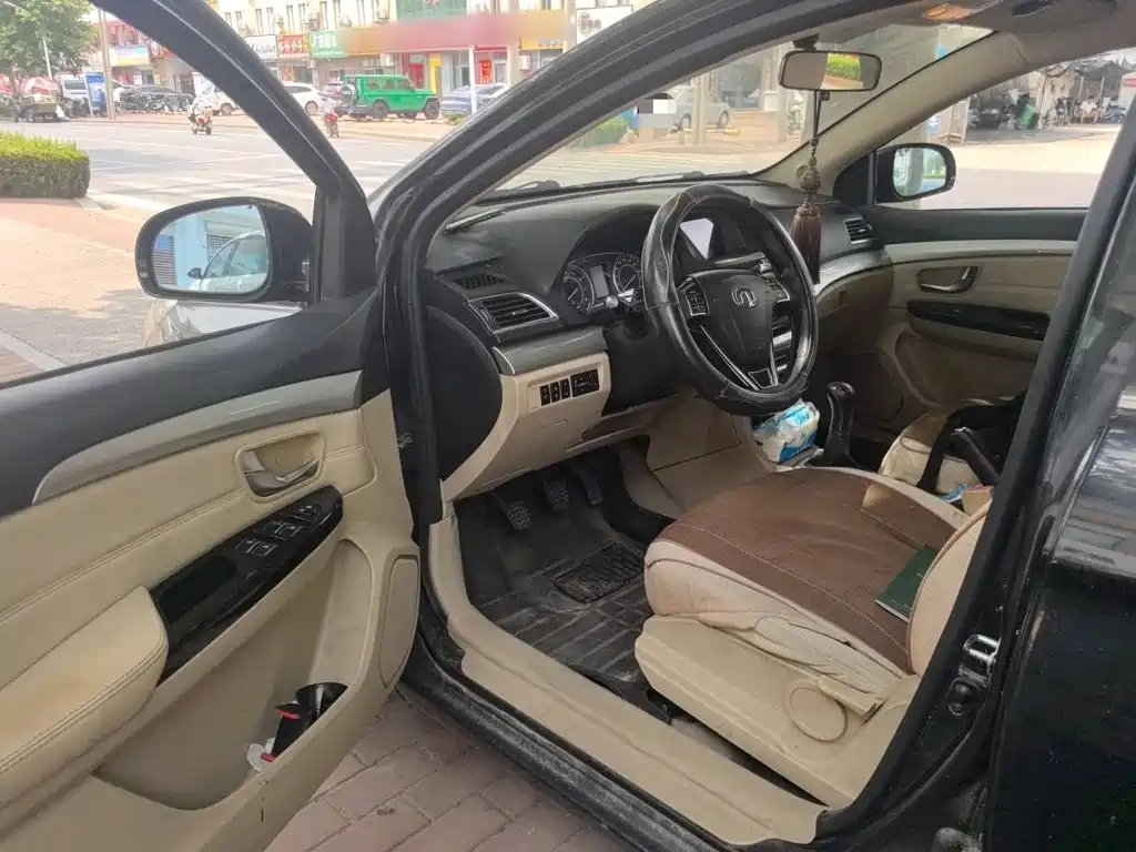 Great Wall Great Wall C30 — миниатюра 17