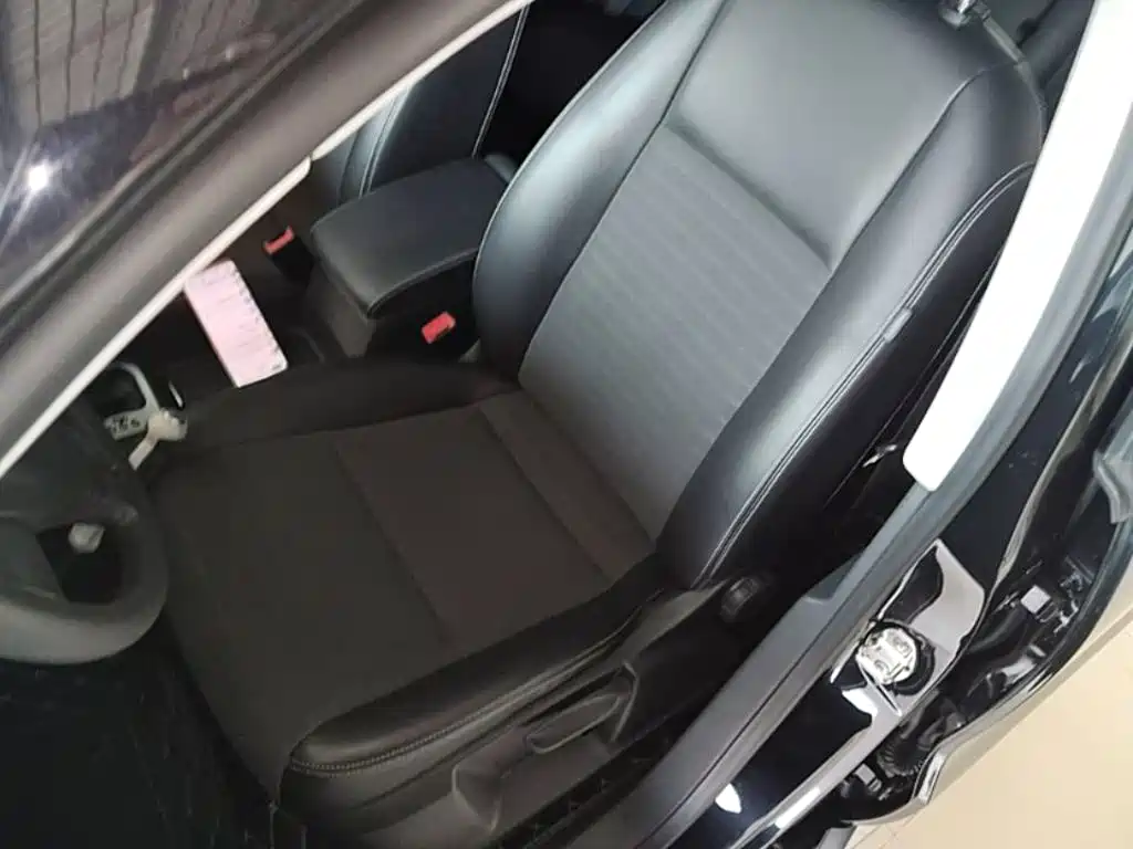 Volkswagen Tiguan — миниатюра 15