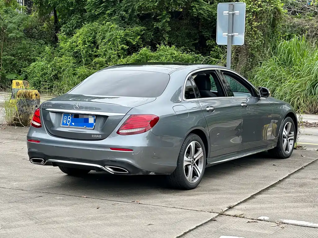 Mercedes-Benz E-Class — миниатюра 15