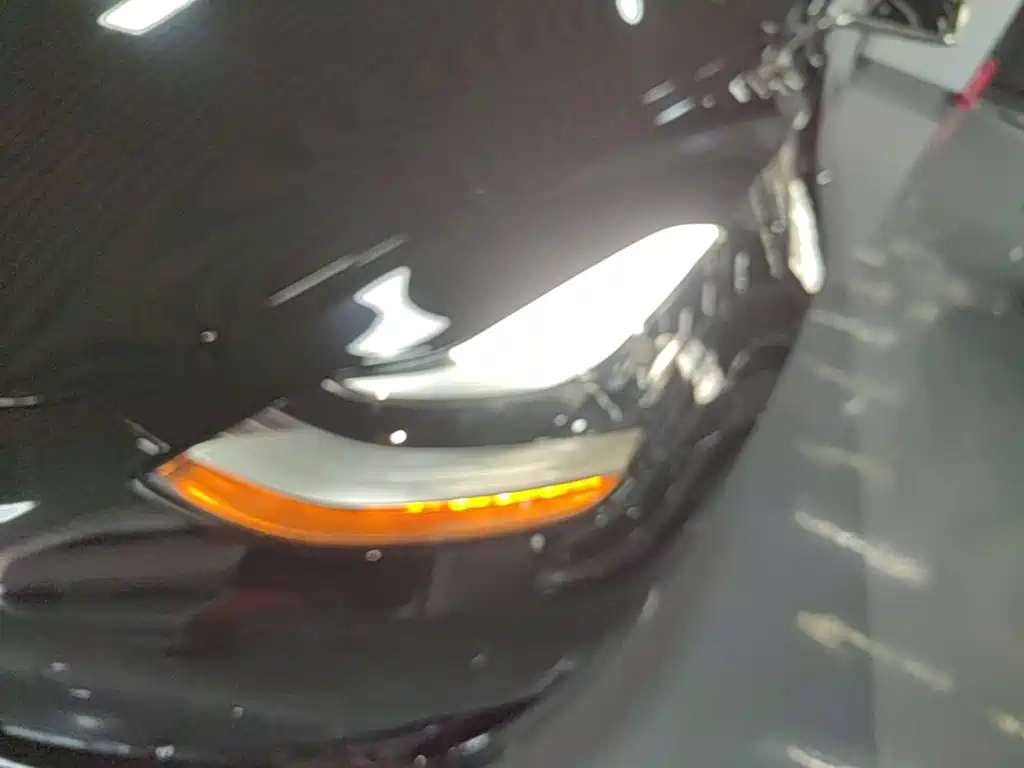 Tesla Model 3 — миниатюра 24