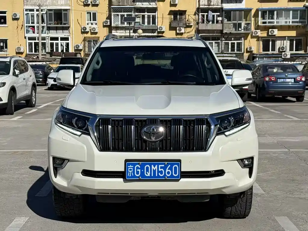 TOYOTA PRADO