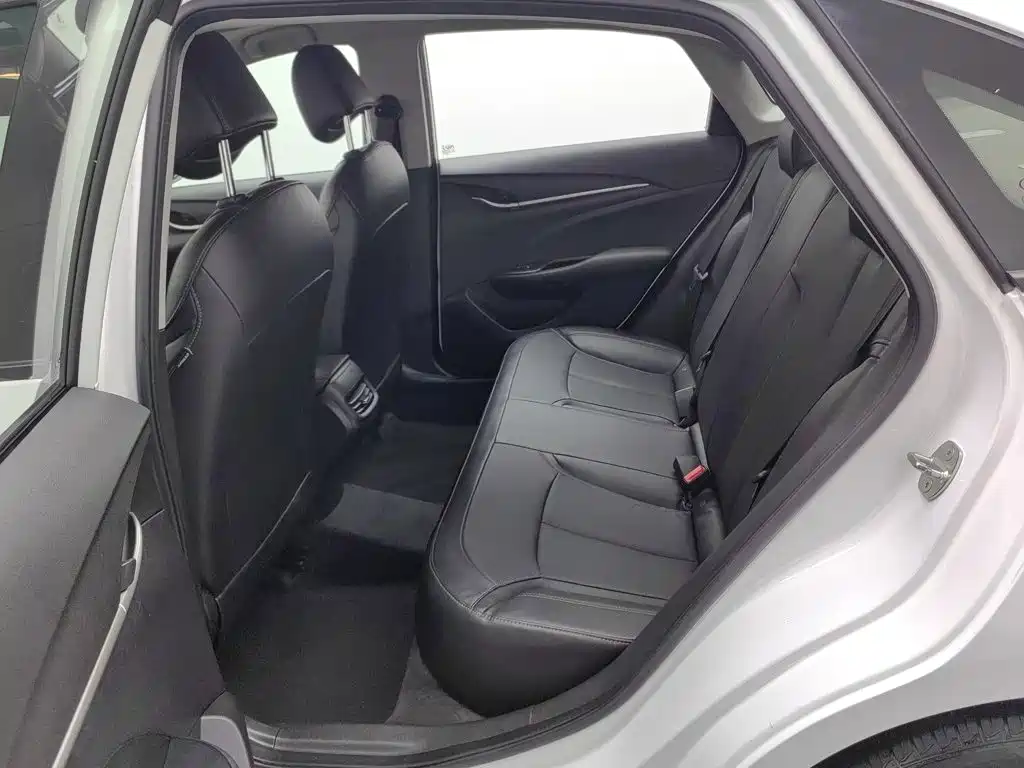 Buick Excelle — миниатюра 15