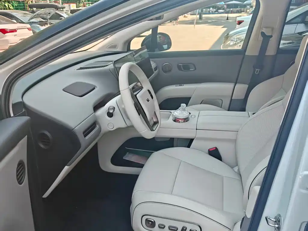 Li Auto Li i8 — миниатюра 3
