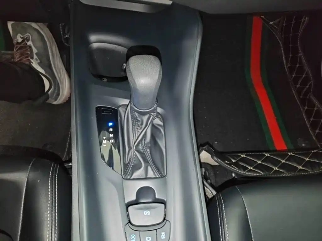 Toyota IZOA — миниатюра 14