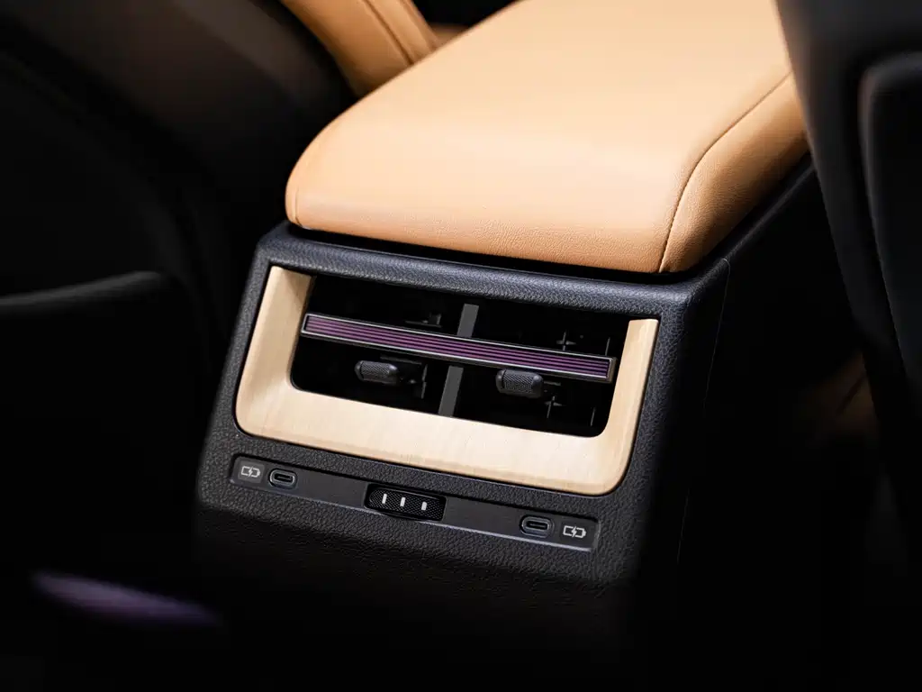 Lexus ES — миниатюра 20